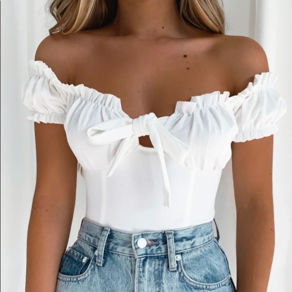 White fox boutique body suit